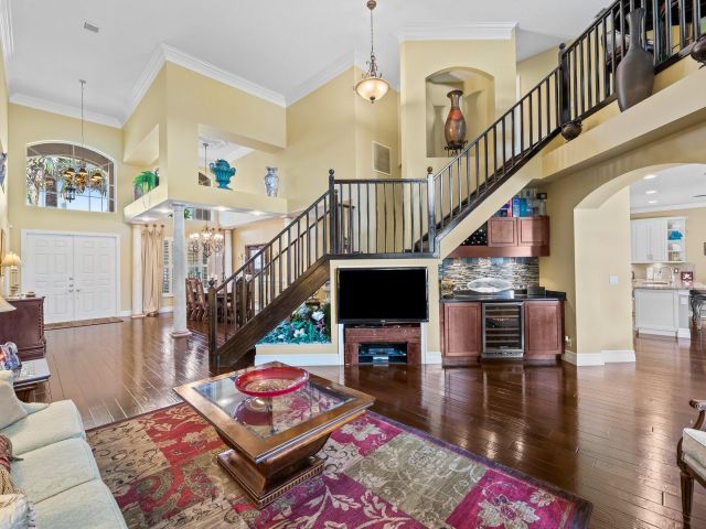 Продажа дома по адресу 21167 Falls Ridge Way - фото 6699849