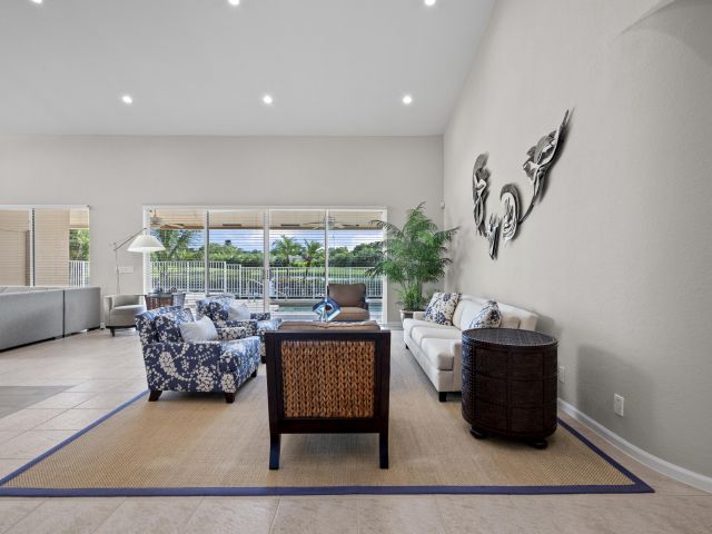 Продажа дома по адресу 10670 Stonebridge Boulevard - фото 6707166