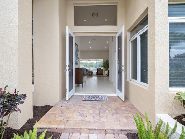 Продажа дома по адресу 10670 Stonebridge Boulevard - фото 6707169