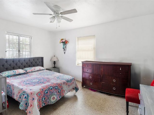 Продажа дома по адресу 431 NW 116th St - фото 7446172