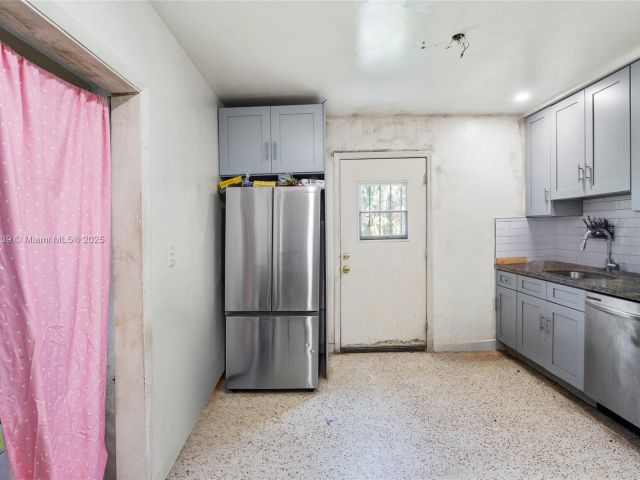 Продажа дома по адресу 431 NW 116th St - фото 7446176