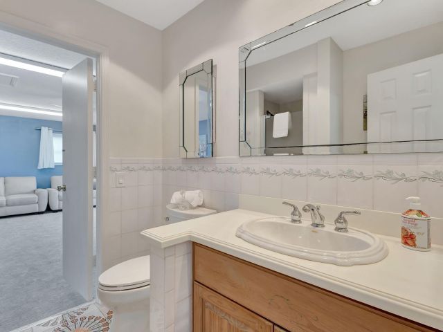 Продажа дома по адресу 1141 Pine Point Road - фото 6698580