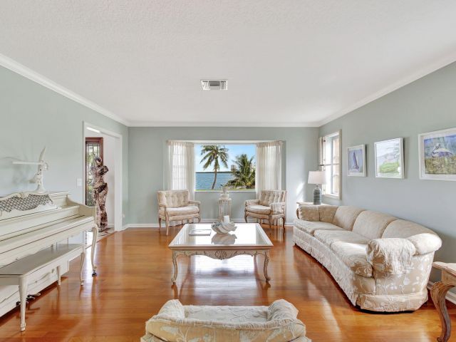 Продажа дома по адресу 1141 Pine Point Road - фото 6698592