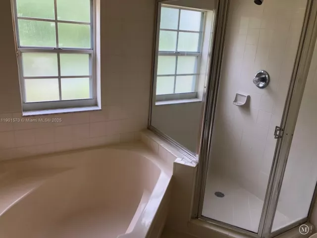 Дом в аренду по адресу 11274 SW 64 LN - фото 6699602