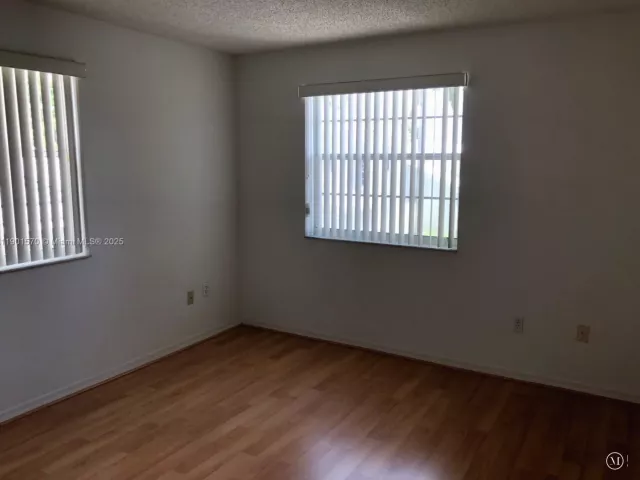 Дом в аренду по адресу 11274 SW 64 LN - фото 6699604