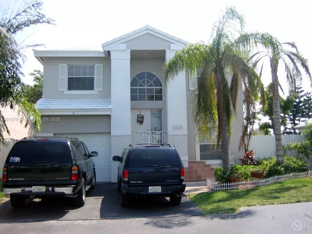 Дом в аренду по адресу 11274 SW 64 LN - фото 6699609