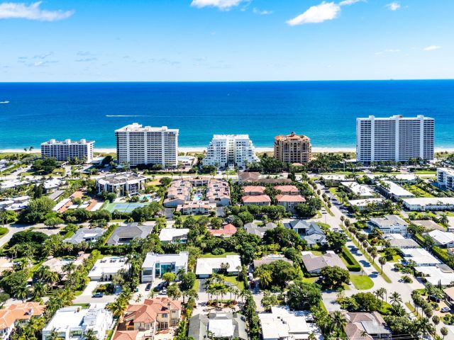 Продажа дома по адресу 2301 Banyan Road - фото 6701640