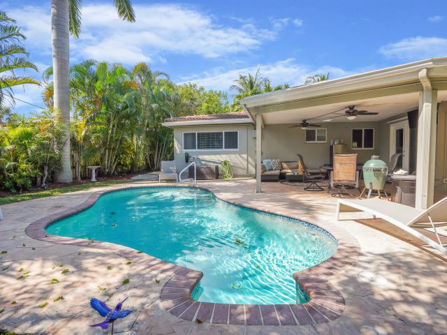 Продажа дома по адресу 3098 NE 5th Avenue - фото 6701612