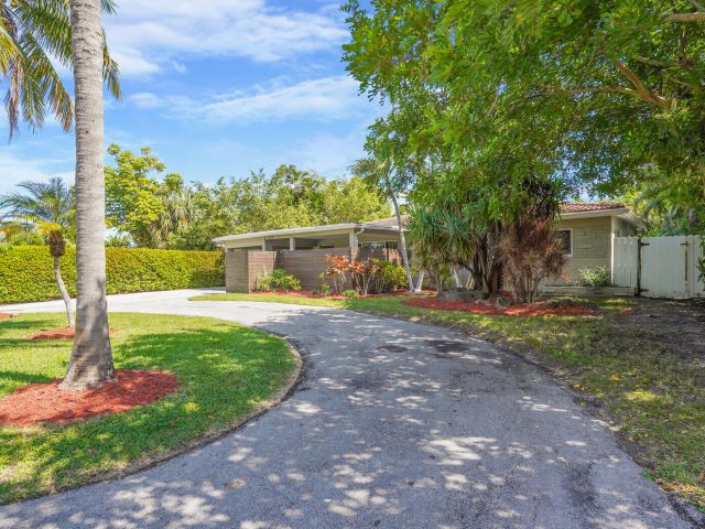 Продажа дома по адресу 3098 NE 5th Avenue - фото 6701628