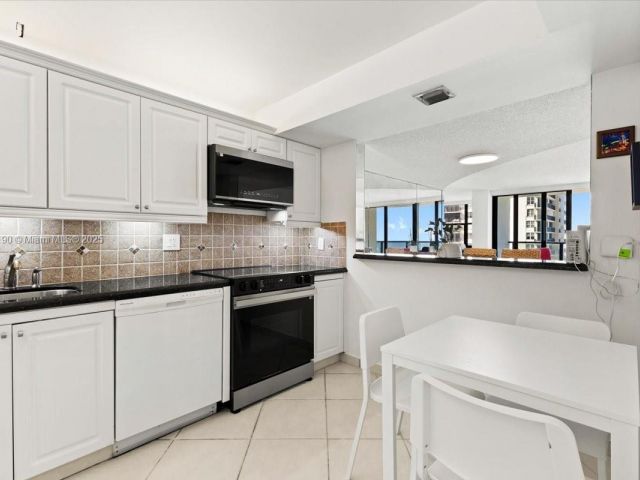 Продажа квартиры #2004 - фото 6701170