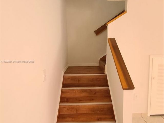 Дом в аренду по адресу 13458 SW 62nd St Q105 - фото 7444163