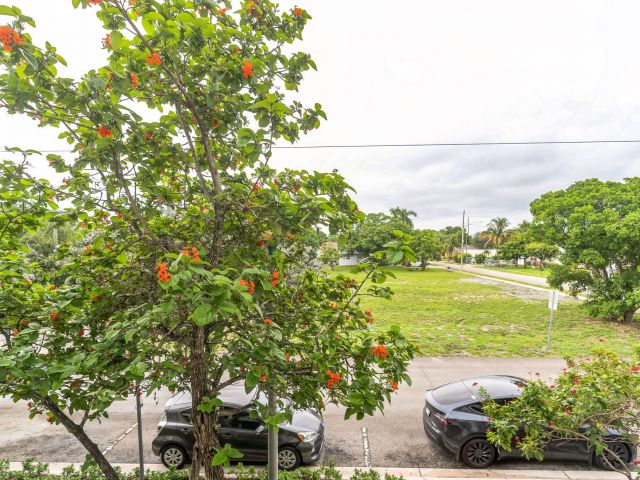 Дом в аренду по адресу 310 NW 1st Street - фото 6707819
