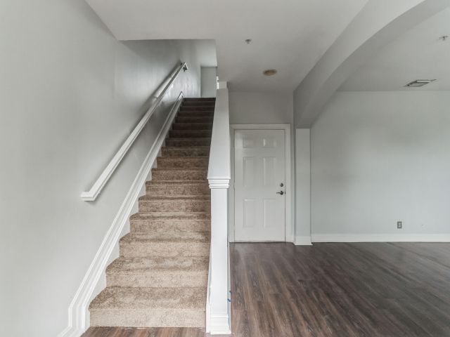 Дом в аренду по адресу 310 NW 1st Street - фото 6707825