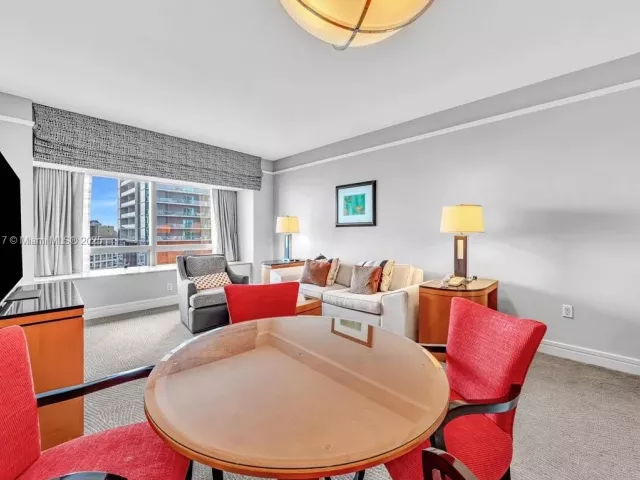 Продажа квартиры #3603 - фото 6700714