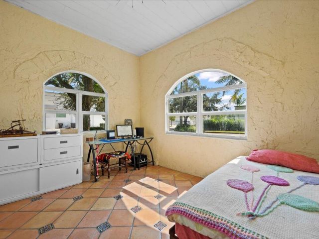 Продажа дома по адресу 511 Upland Road - фото 6722104