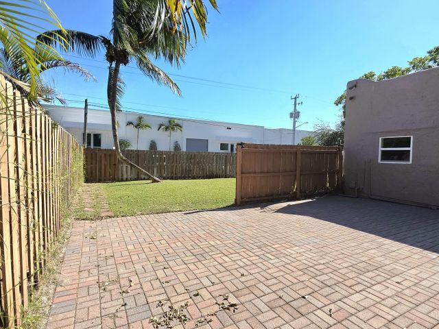 Продажа дома по адресу 511 Upland Road - фото 6792884