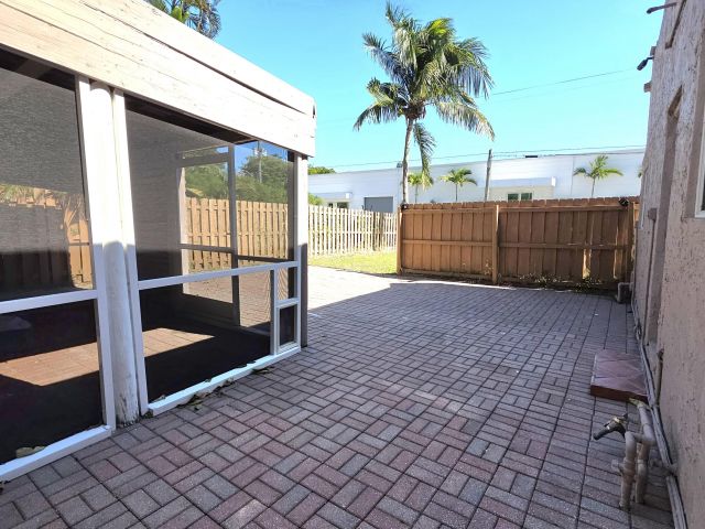 Продажа дома по адресу 511 Upland Road - фото 6792887