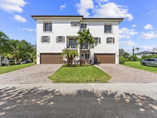 Продажа дома по адресу 1100 Cabana Road - фото 6725294