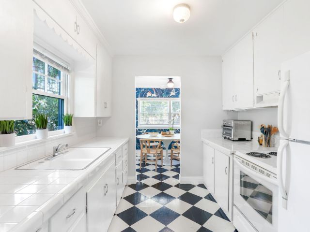 Продажа дома по адресу 435 31st Street - фото 6712530