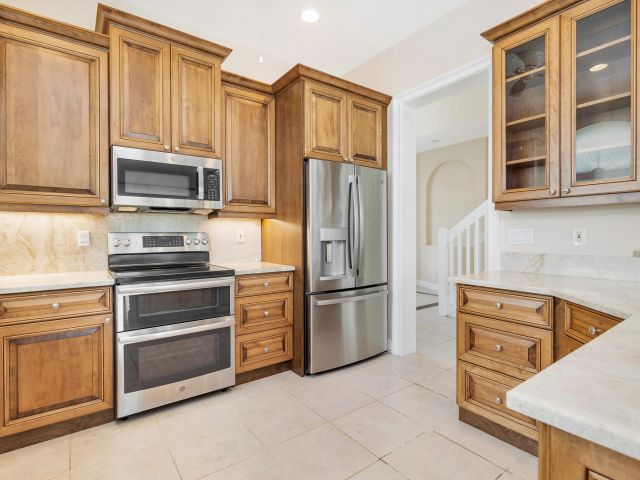 Продажа дома по адресу 9741 Spray Drive - фото 6721745