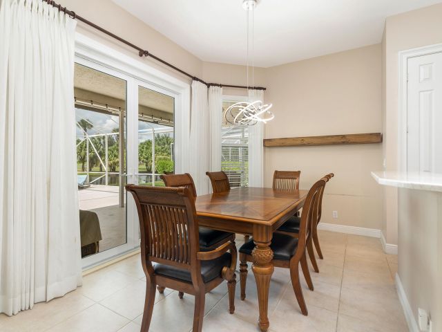 Продажа дома по адресу 9741 Spray Drive - фото 6721746