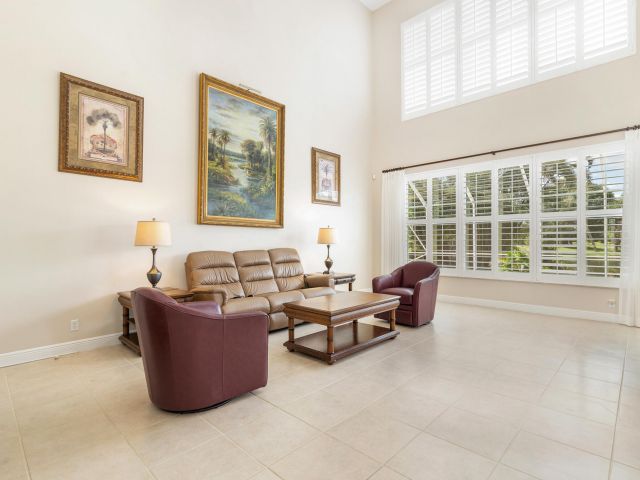 Продажа дома по адресу 9741 Spray Drive - фото 6721748