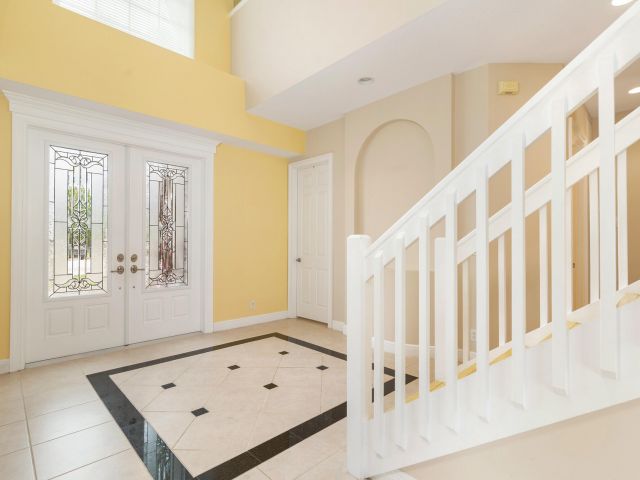 Продажа дома по адресу 9741 Spray Drive - фото 6721749