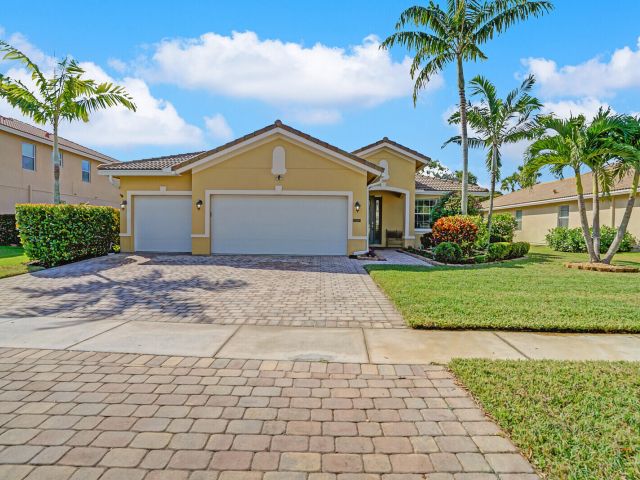 Продажа дома по адресу 9328 Silent Oak Circle - фото 6712876