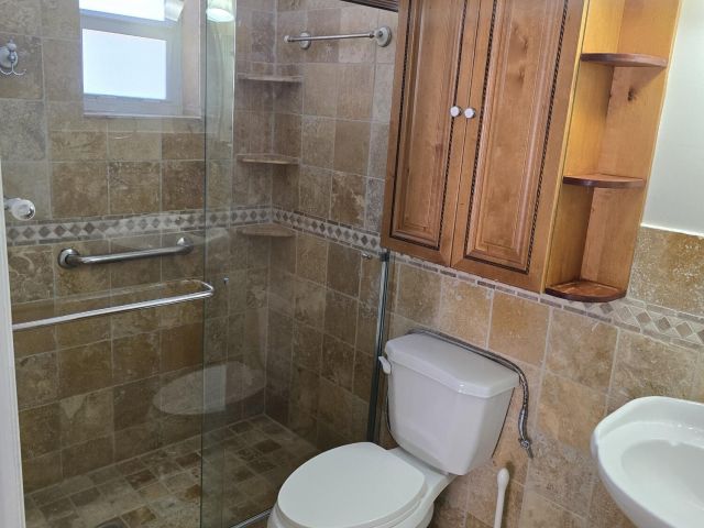 Дом в аренду по адресу 18110 SW 139th Court - фото 6713164