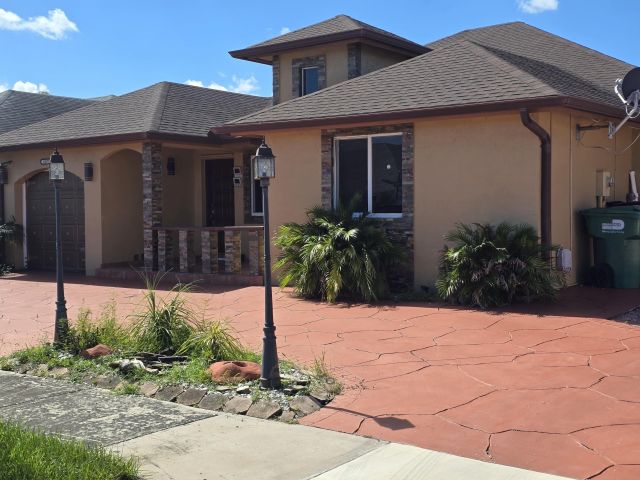 Дом в аренду по адресу 18110 SW 139th Court - фото 6713173