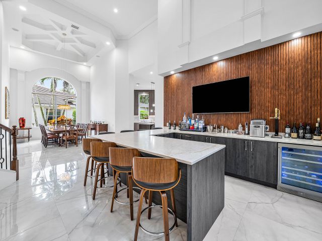 Продажа дома по адресу 15951 Laurel Creek Drive - фото 6707845