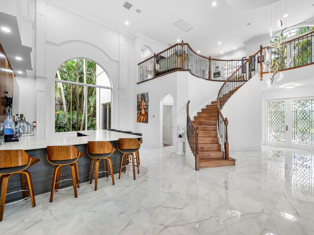 Продажа дома по адресу 15951 Laurel Creek Drive - фото 6707852