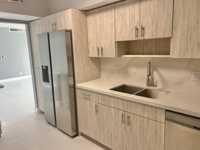 Квартира в аренду номер14p - фото 6704869