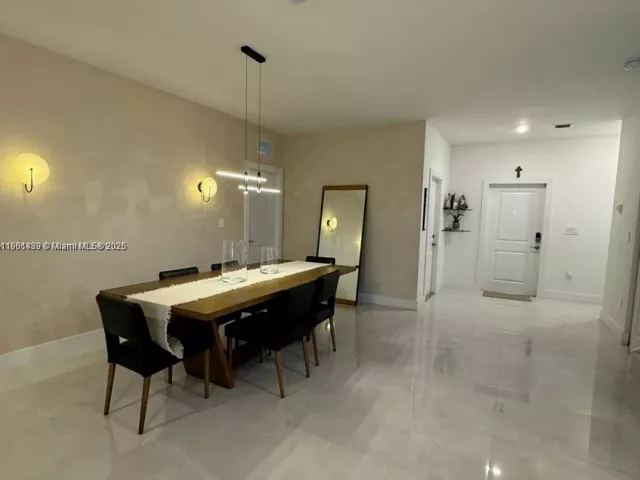 Продажа дома по адресу 11910 SW 243rd St - фото 6703357