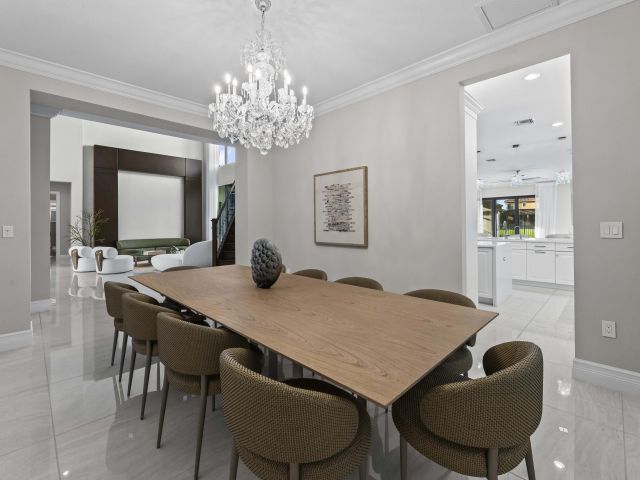 Продажа дома по адресу 9795 Rennes Lane - фото 6713047