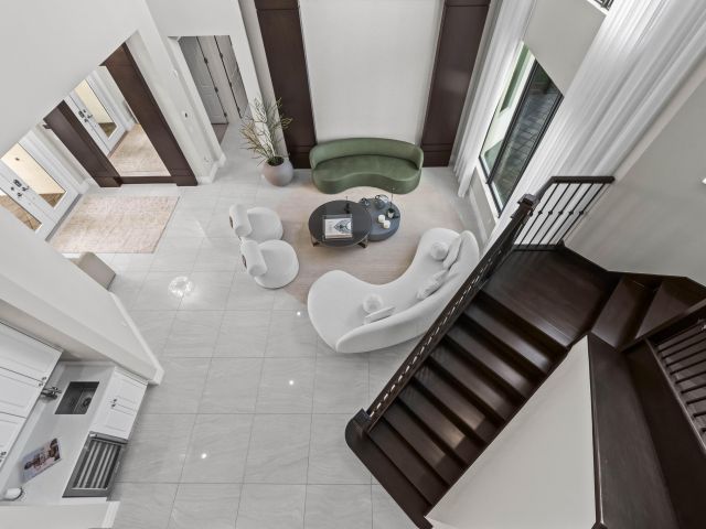 Продажа дома по адресу 9795 Rennes Lane - фото 6713057