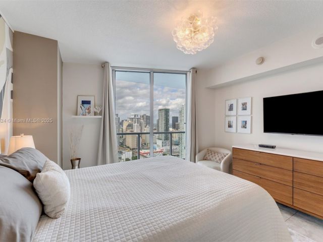 Продажа квартиры #3605 - фото 6711361