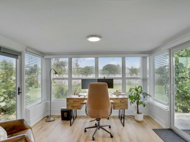 Продажа дома по адресу 455 NE 34th Street - фото 6781285