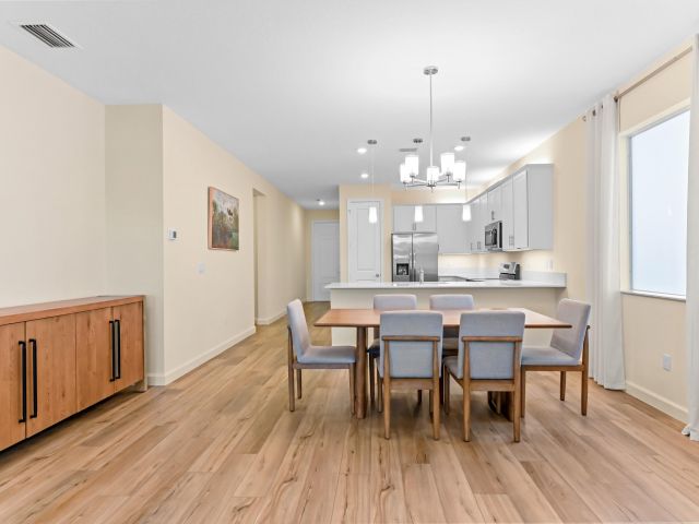 Продажа дома по адресу 5783 Graceful Way - фото 6707734