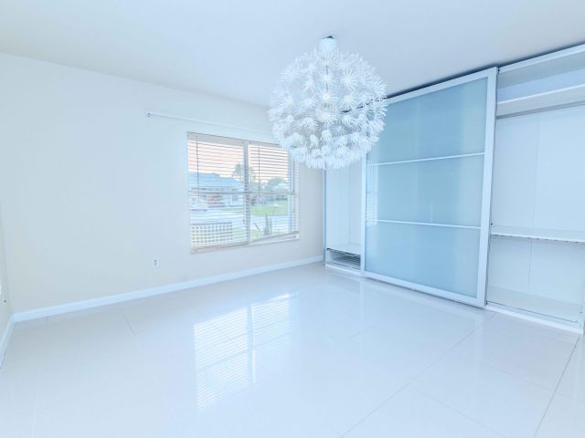 Дом в аренду по адресу 8111 Cedar Hollow Lane Lane - фото 6704774