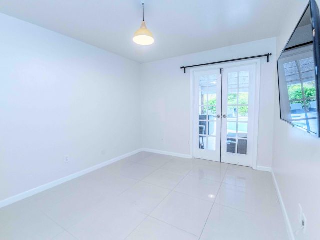 Дом в аренду по адресу 8111 Cedar Hollow Lane Lane - фото 6704778