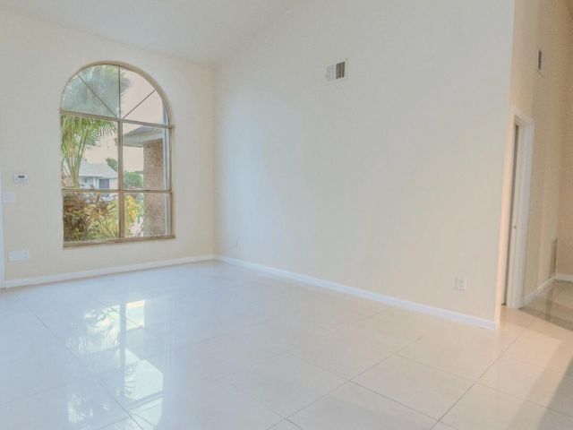 Дом в аренду по адресу 8111 Cedar Hollow Lane Lane - фото 6704782