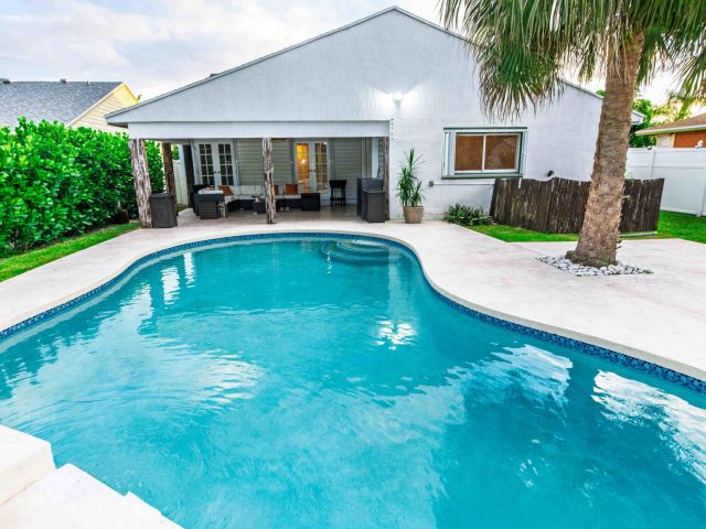 Дом в аренду по адресу 8111 Cedar Hollow Lane Lane - фото 6704788