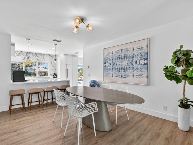 Дом в аренду по адресу 891 SW Hickory Terrace - фото 6705471