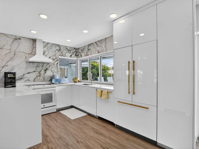 Дом в аренду по адресу 891 SW Hickory Terrace - фото 6705475