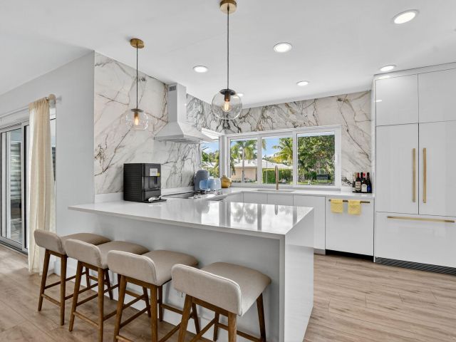 Дом в аренду по адресу 891 SW Hickory Terrace - фото 6705476