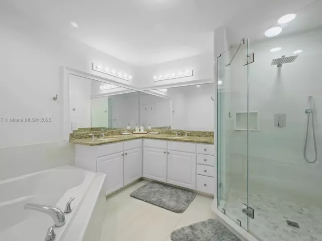 Продажа квартиры #613 - фото 6718045