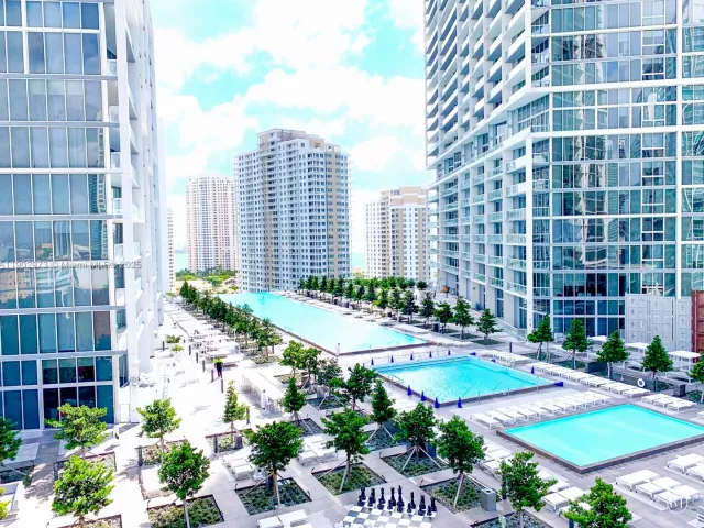 Продажа квартиры # - фото 6707299