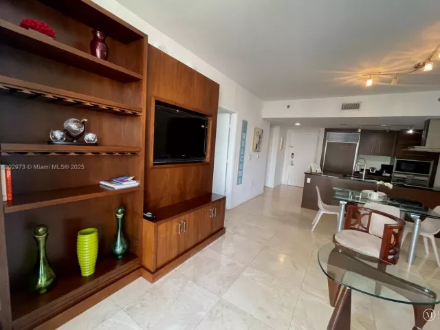 Продажа квартиры # - фото 6707292