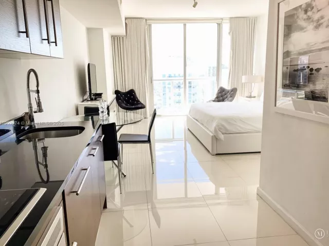 Продажа квартиры # - фото 6707310